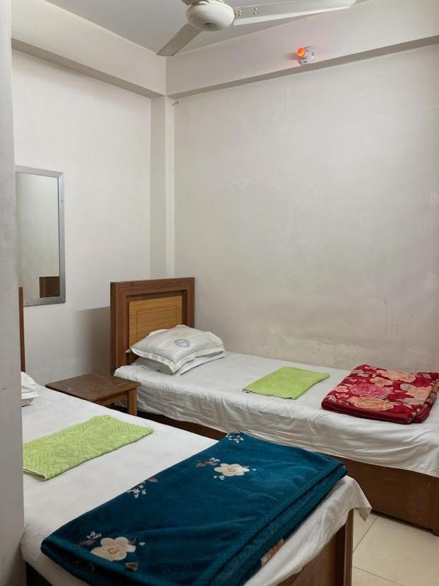 Hotel New Royal Palace Dhanmondi Dhaka Exterior photo